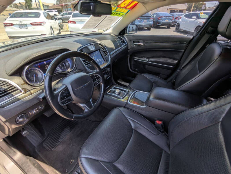 2018 Chrysler 300 Limited
