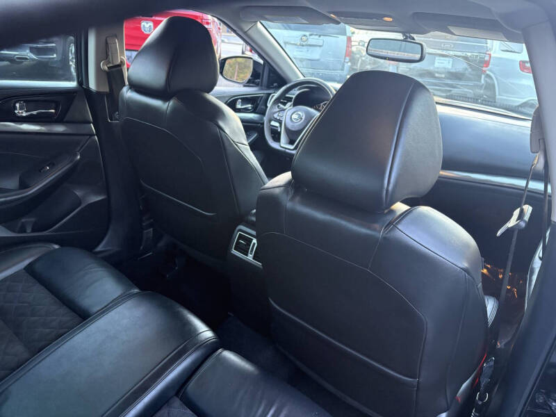 2017 Nissan Maxima 3.5 SR