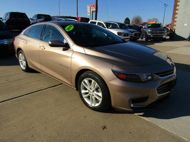 2018 Chevrolet Malibu for sale at Joe s Preowned Autos in Moundsville, WV