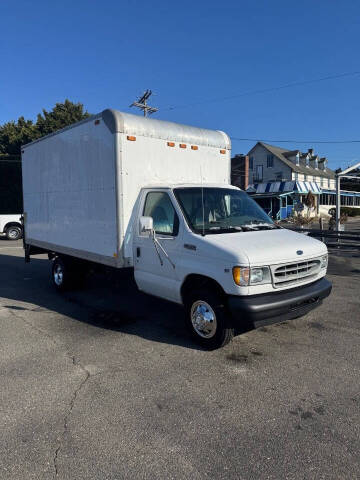 2002 Ford E-Series E-350 SD