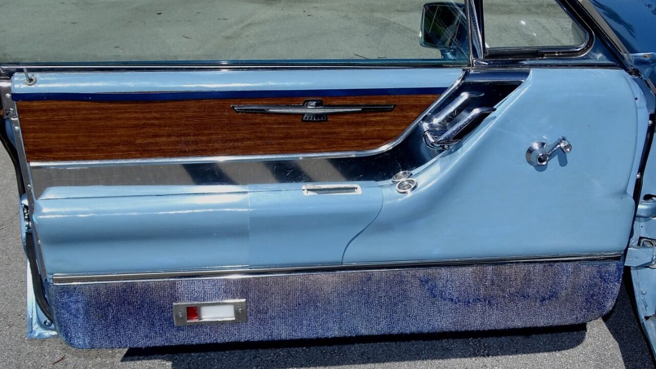1965 Ford Thunderbird 42