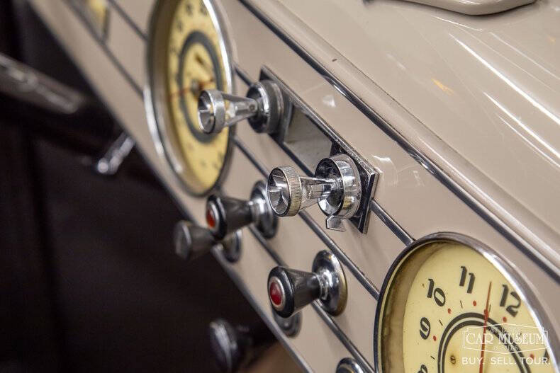 1937 Cadillac Series 85