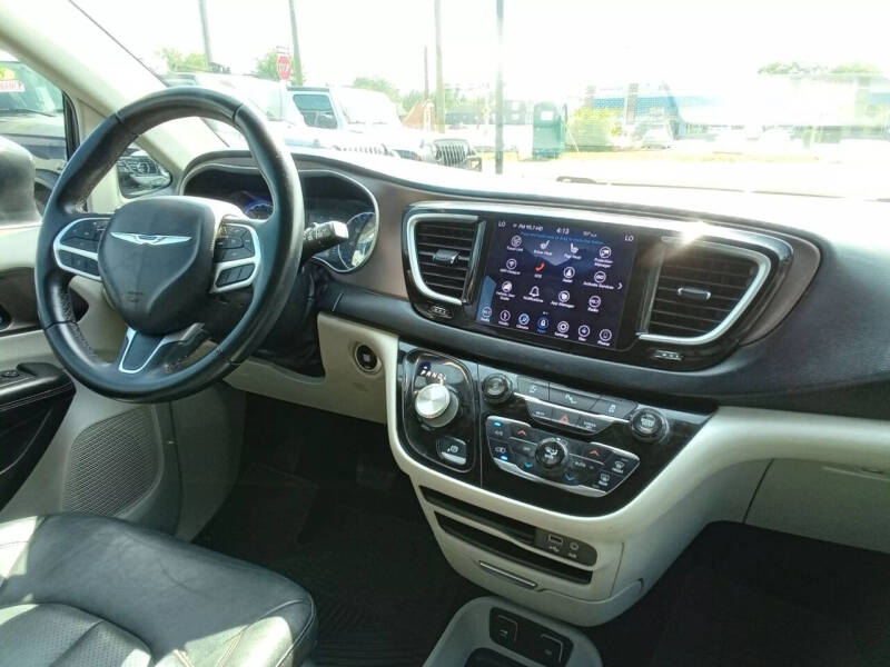 2018 Chrysler Pacifica Touring L