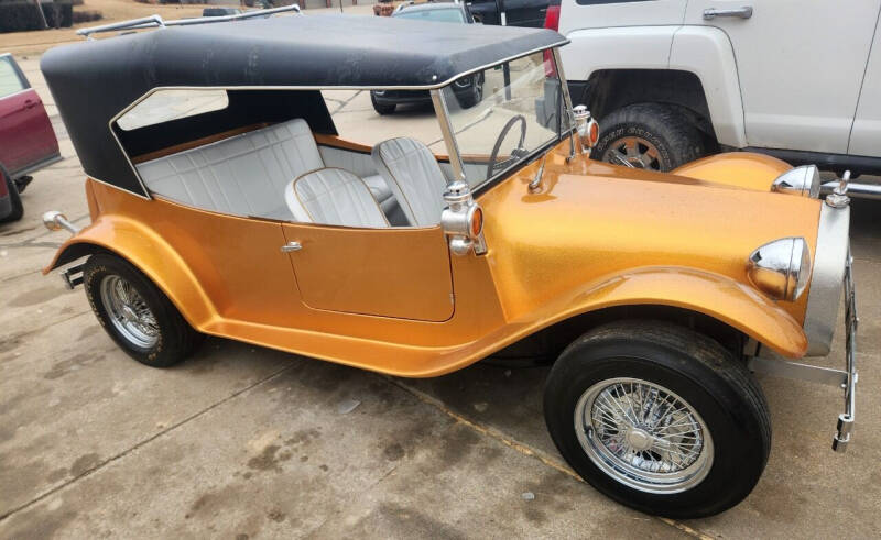 1975 Volkswagen Maxi Taxi for sale at WHEELER AUTOMOTIVE in Fort Calhoun NE