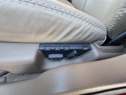 2001 Volvo V70 XC