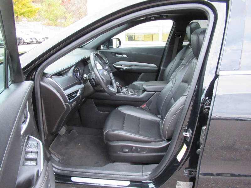 2019 Cadillac XT4 Premium Luxury