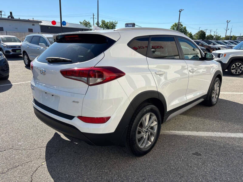 2017 Hyundai Tucson SE Plus