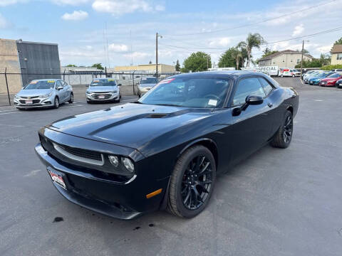 2013 Dodge Challenger SXT