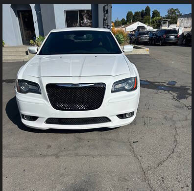 2013 Chrysler 300 SRT8
