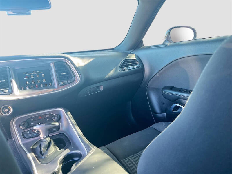 2019 Dodge Challenger SXT