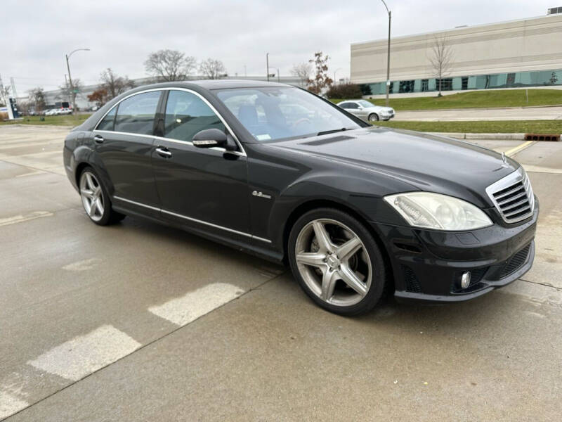 Used 2009 Mercedes-Benz S-Class S63 AMG with VIN WDDNG77X49A253011 for sale in Elmhurst, IL