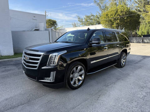 2017 Cadillac Escalade ESV Luxury