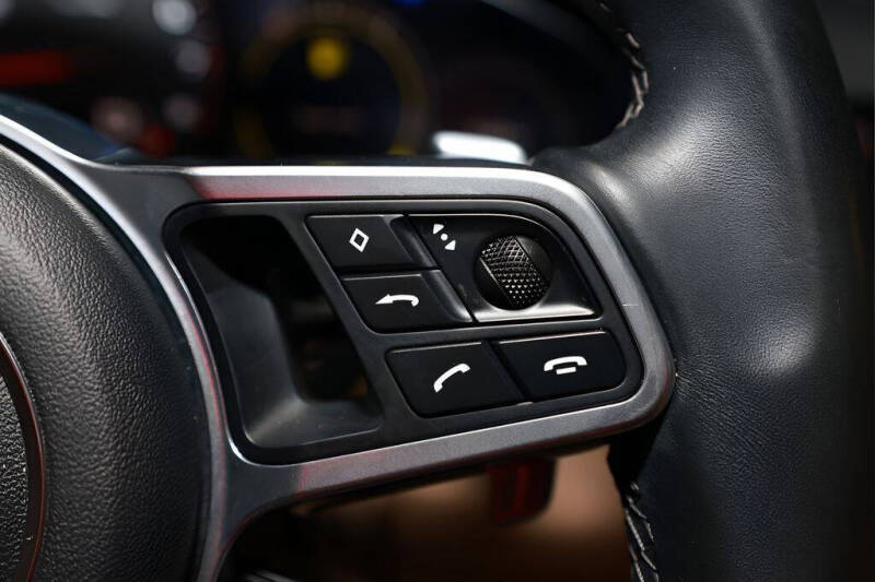 2021 Porsche Cayenne S Coupe