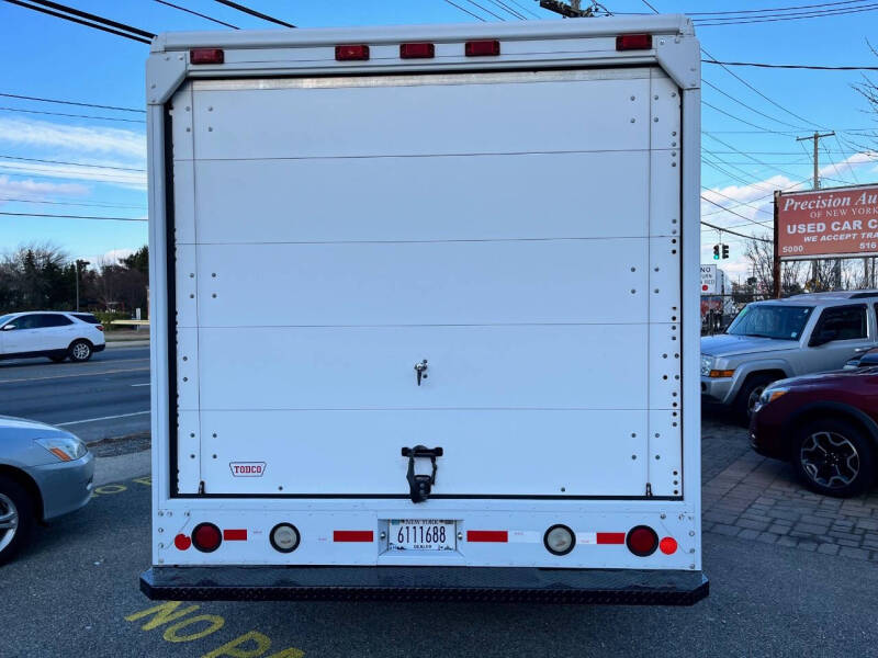 2011 Ford E-Series E-350 SD