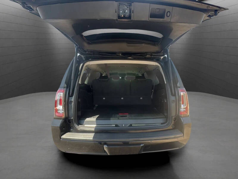 2016 GMC Yukon XL SLT