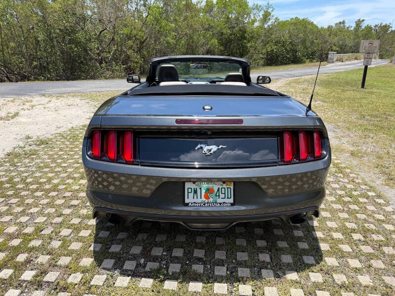 2017 Ford Mustang EcoBoost Premium