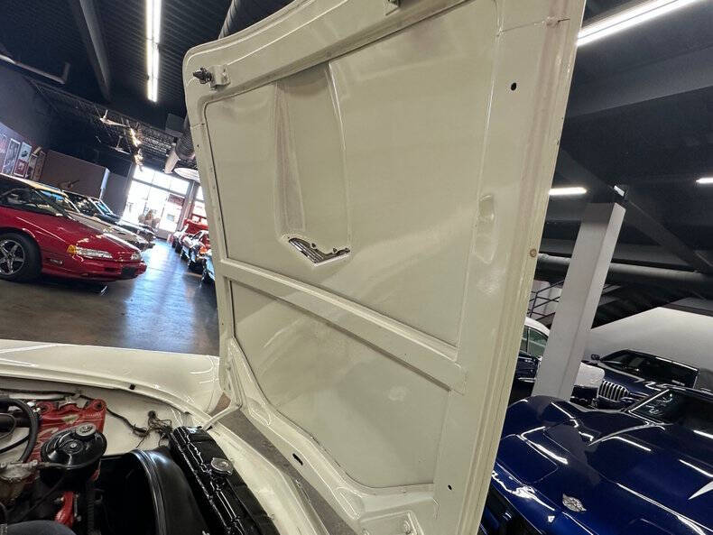1957 Ford Thunderbird