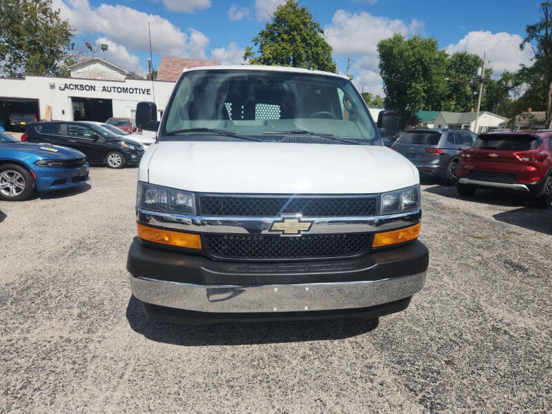 2022 Chevrolet Express 2500