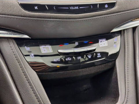 2018 Cadillac XT5 Platinum