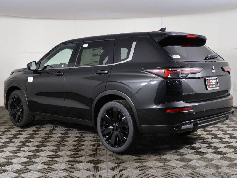2026 Mitsubishi Outlander LE
