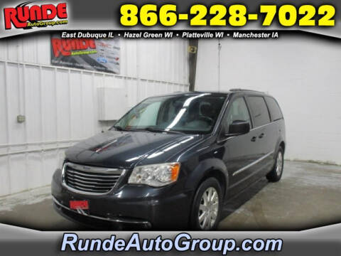 2014 Chrysler Town and Country for sale at Runde PreDriven in Hazel Green WI