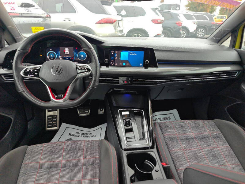 2023 Volkswagen Golf GTI 40th Anniversary Edition