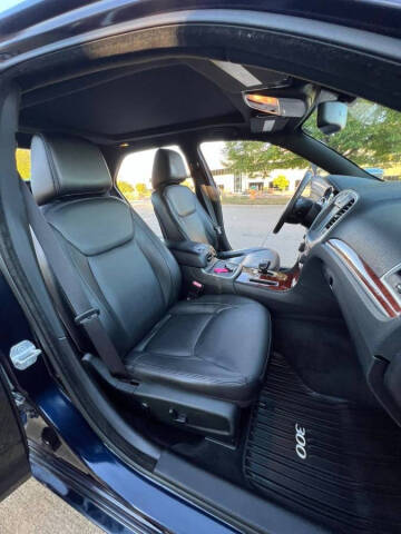 2012 Chrysler 300 Limited