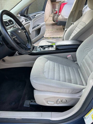 2018 Ford Fusion SE