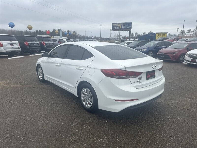 2018 Hyundai Elantra SE