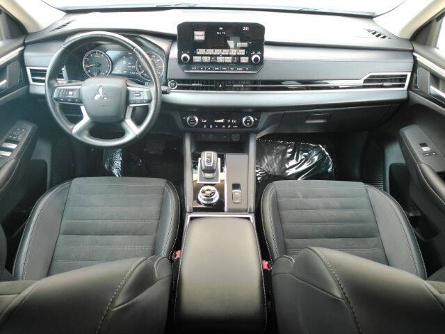 2024 Mitsubishi Outlander SE Black Edition
