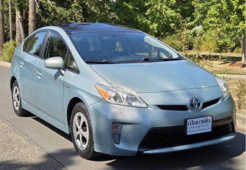 2013 Toyota Prius for sale at CLEAR CHOICE AUTOMOTIVE in Milwaukie OR