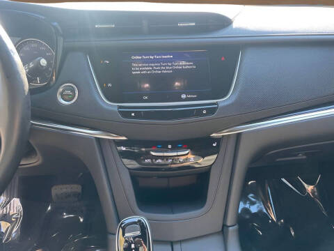 2022 Cadillac XT5 Premium Luxury