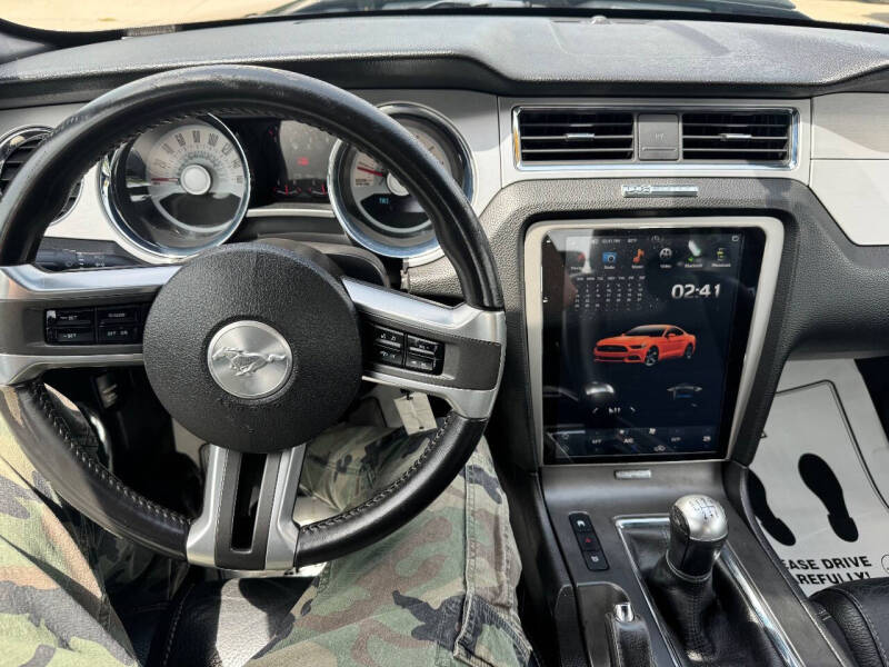 2011 Ford Mustang V6