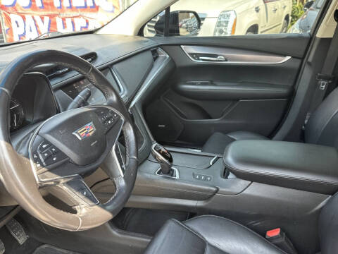 2018 Cadillac XT5 Luxury