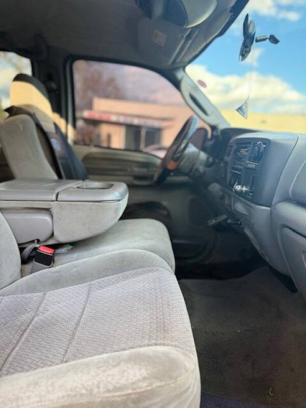 2003 Ford Excursion XLT
