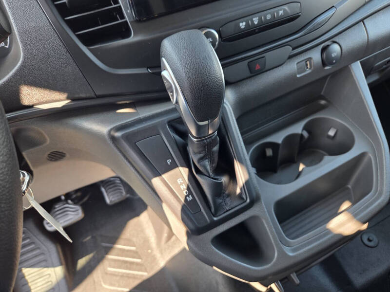 2025 Ford Transit 250