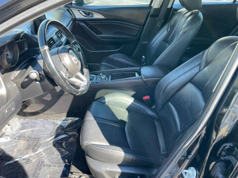 2018 Mazda MAZDA3 Touring