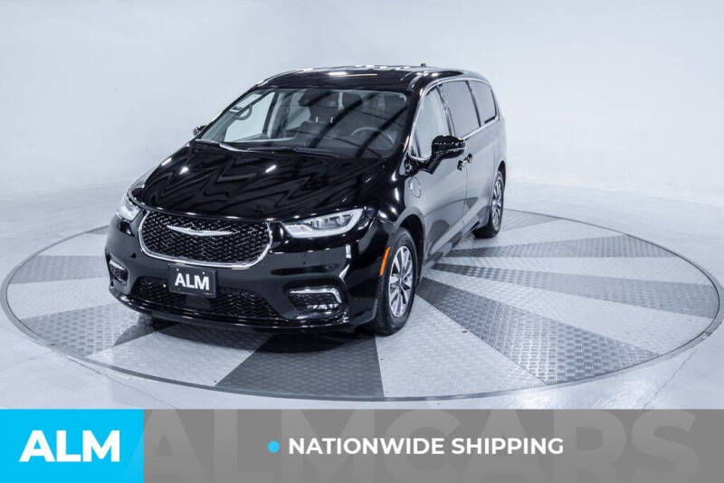 2024 Chrysler Pacifica Plug-In Hybrid Select