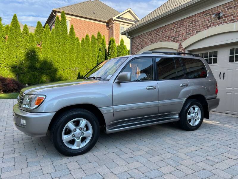 2003 Toyota Land Cruiser for sale at AVAZI AUTO GROUP LLC in Gaithersburg MD