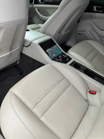 2018 Porsche Panamera 4 E-Hybrid