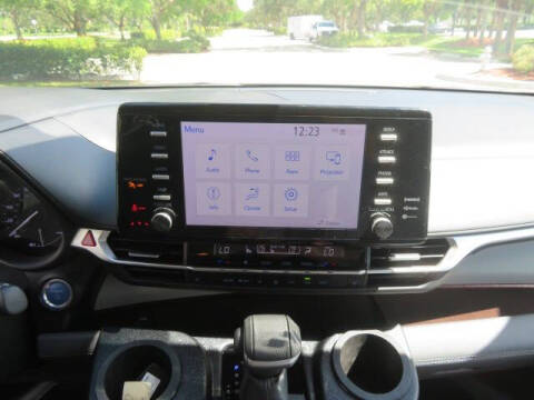 2024 Toyota Sienna XLE 7-Passenger