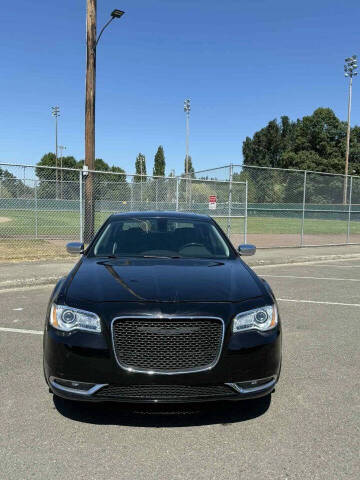 2018 Chrysler 300 Limited