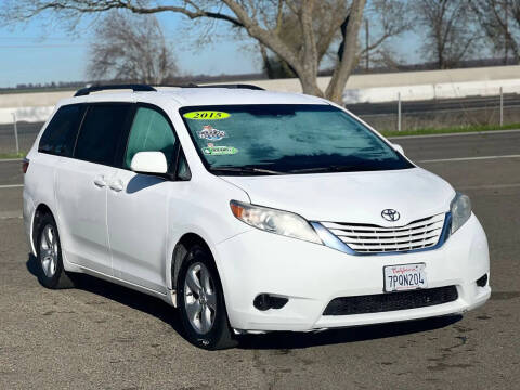 2015 Toyota Sienna