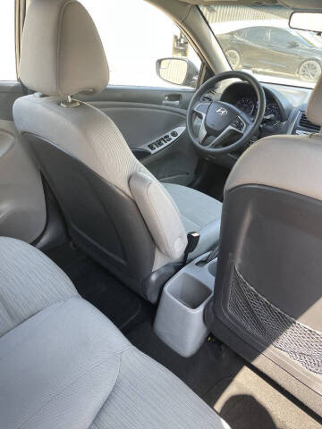 2015 Hyundai Accent GS