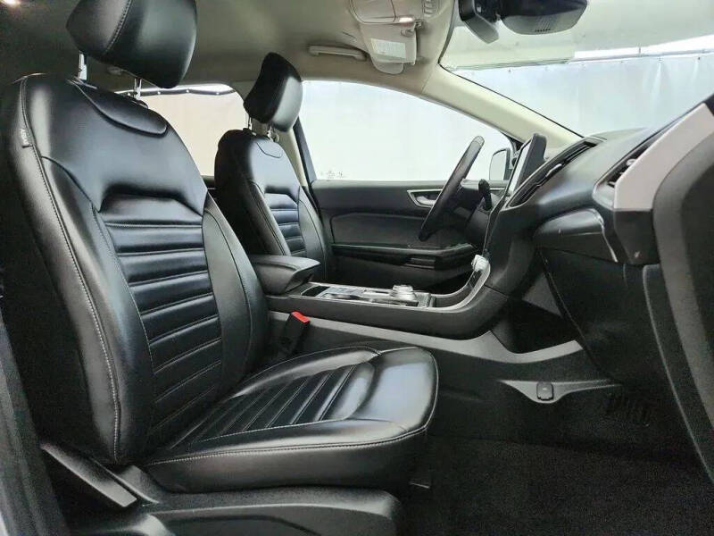 2022 Ford Edge