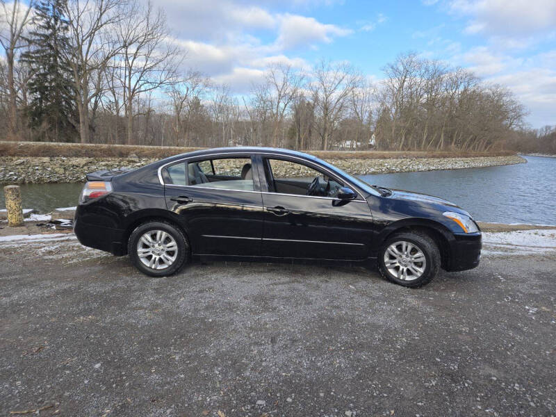 2012 Nissan Altima S photo 3