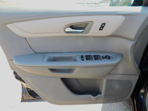 2017 Chevrolet Traverse LS