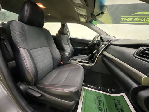 2017 Toyota Camry SE