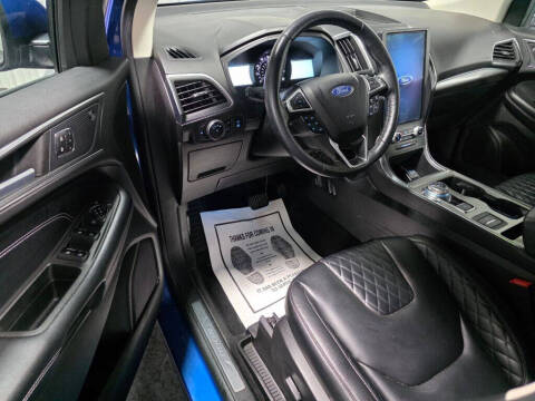 2023 Ford Edge Titanium