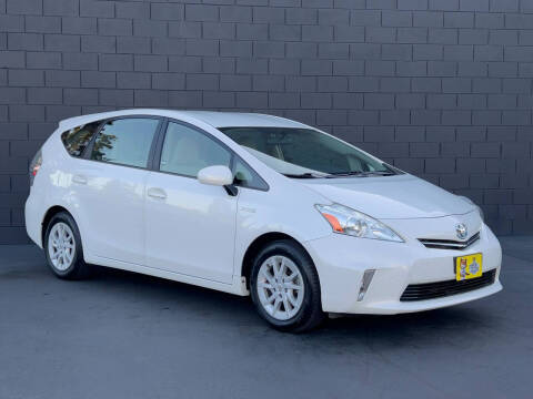2014 Toyota Prius v Three